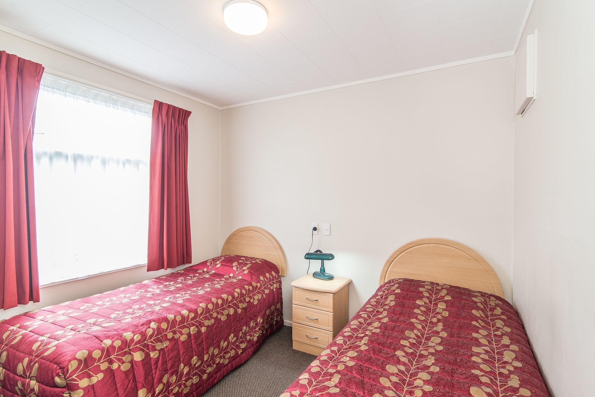 Dupont Motels Lower Hutt Exteriör bild