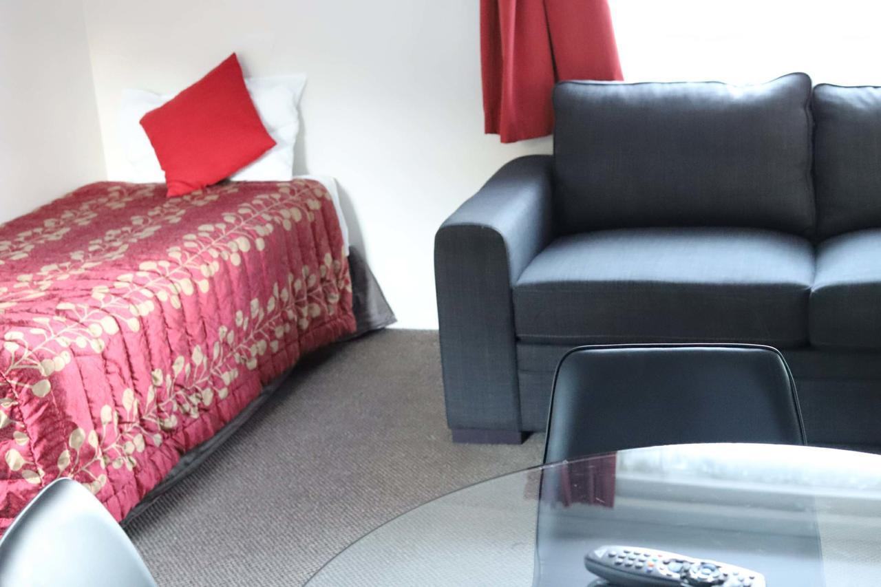 Dupont Motels Lower Hutt Exteriör bild