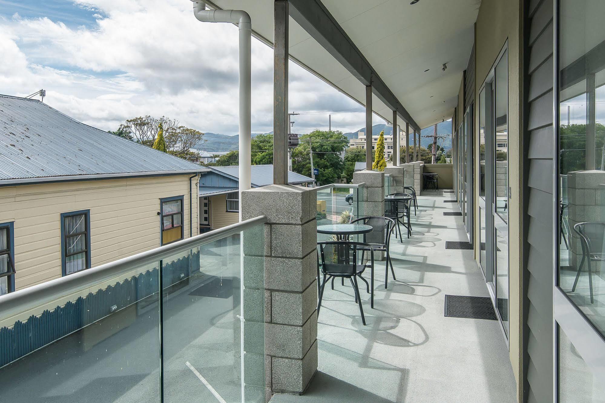 Dupont Motels Lower Hutt Exteriör bild