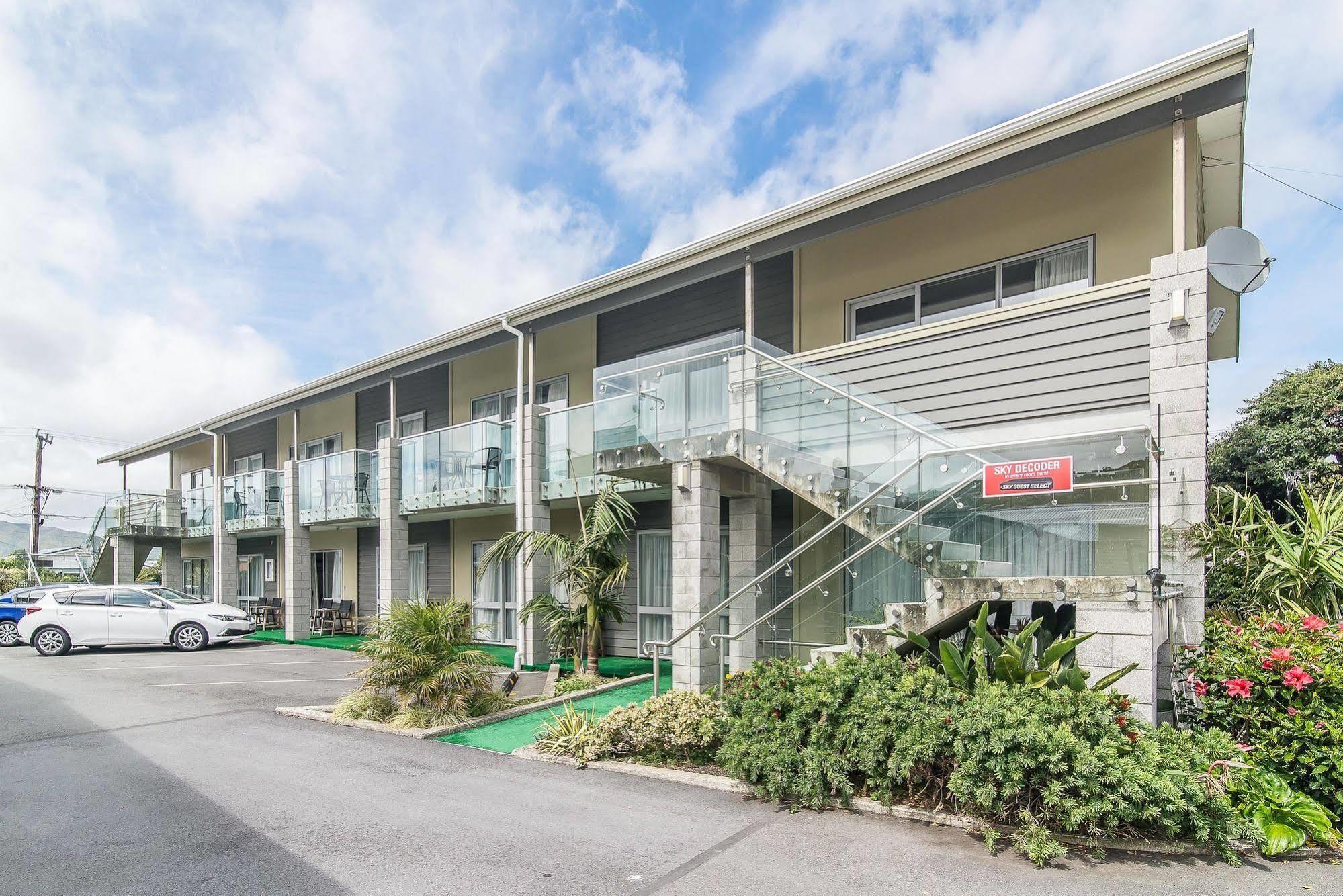 Dupont Motels Lower Hutt Exteriör bild